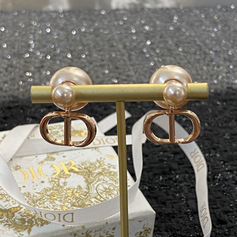 chr1st1an D10r earrings